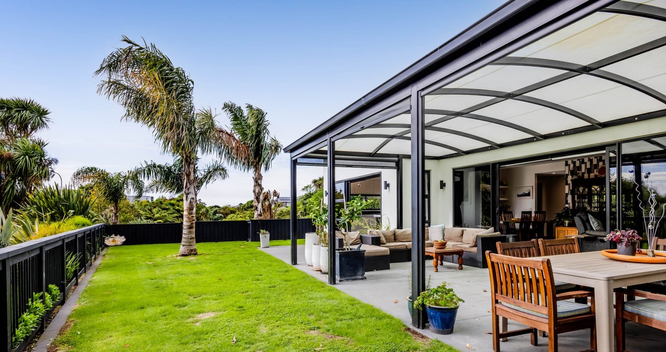 23 Links Drive, Waiwhakaiho, New Plymouth, Taranaki - Carousel 2