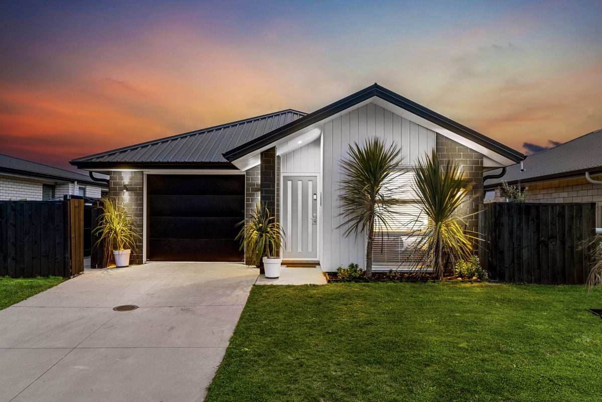 10 TE WHARO DRIVE - Carousel 20