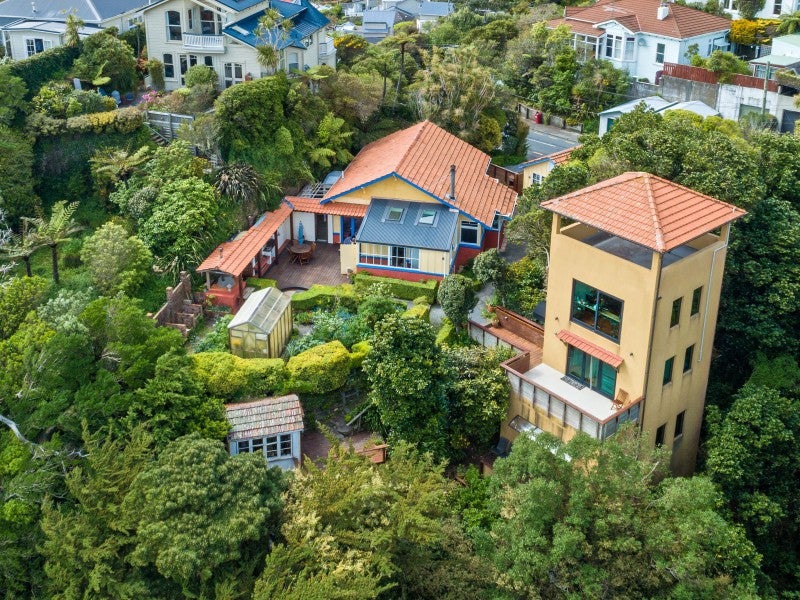 58 Karepa Street, Brooklyn, Wellington - Carousel 1