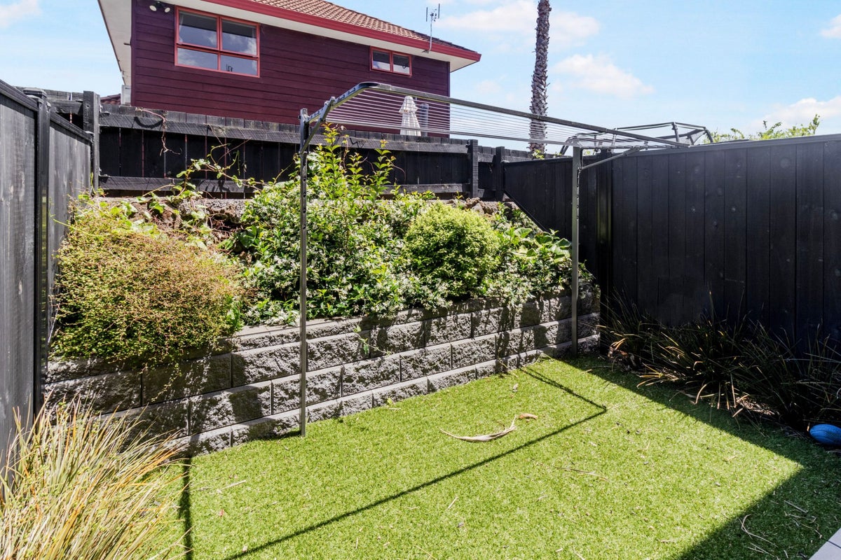 6/7 Boyd Avenue, Mangere Bridge, Auckland - Carousel 7