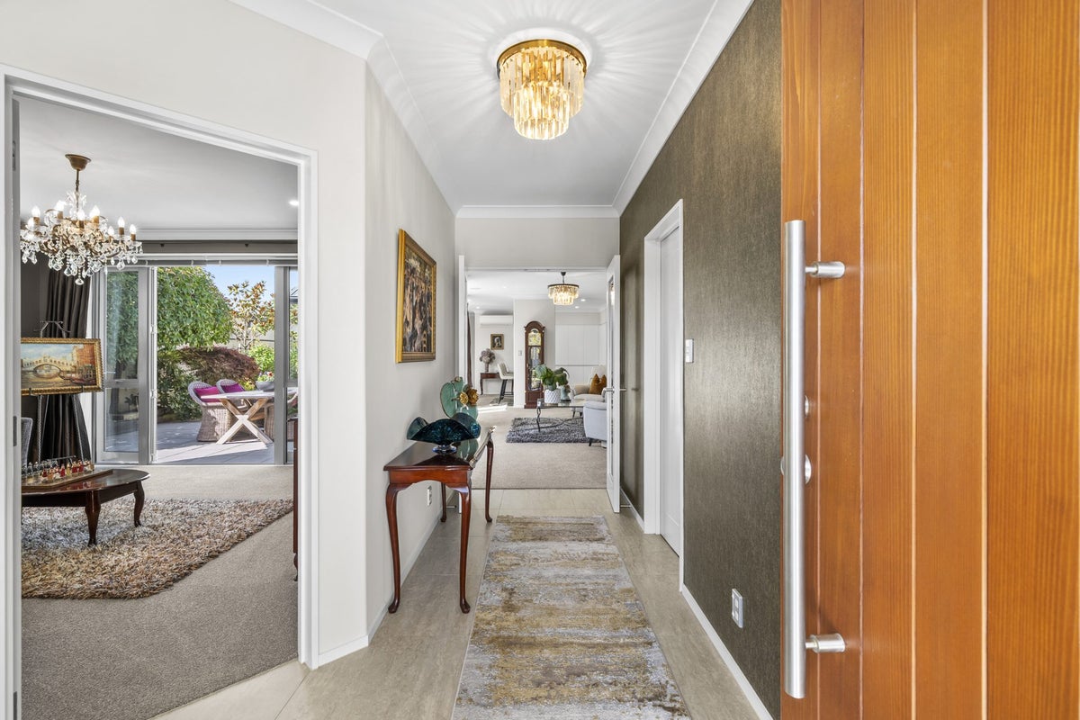 10 Brookwater Avenue, Northwood, Christchurch - Carousel 2