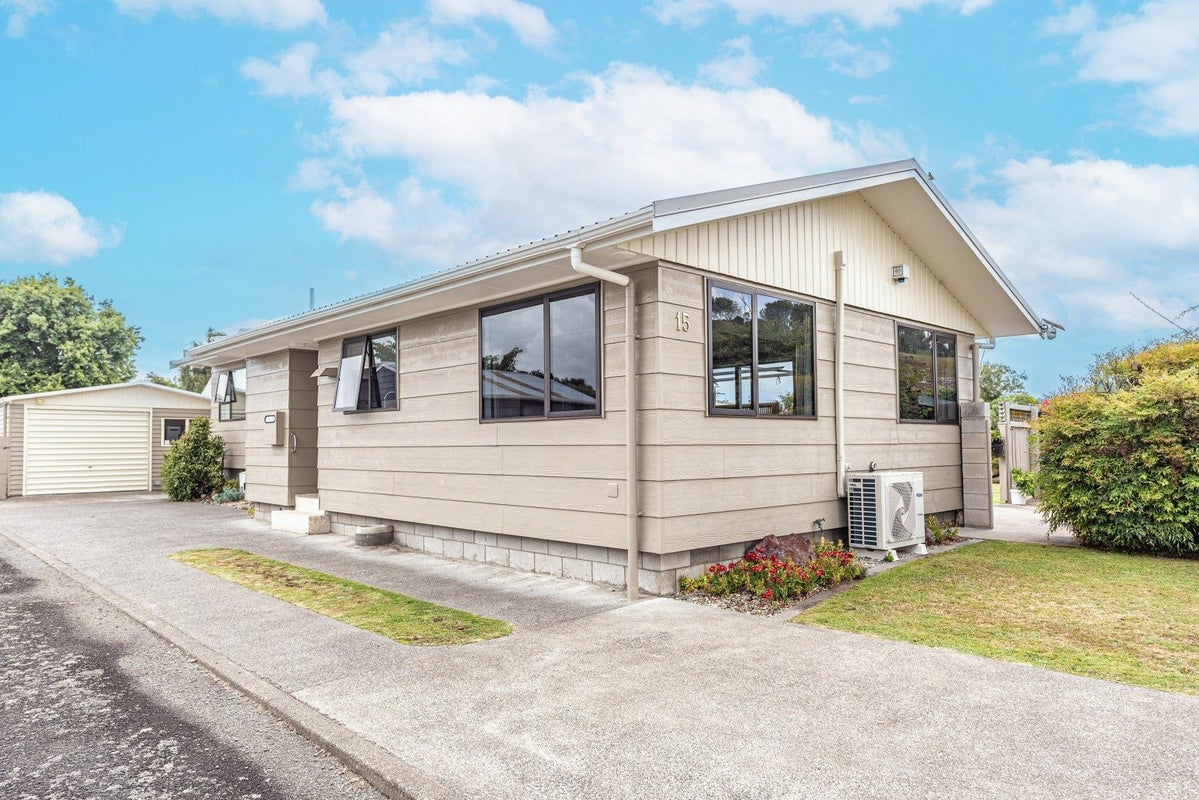 15 Willow Place, Aramoho, Whanganui - Carousel 2