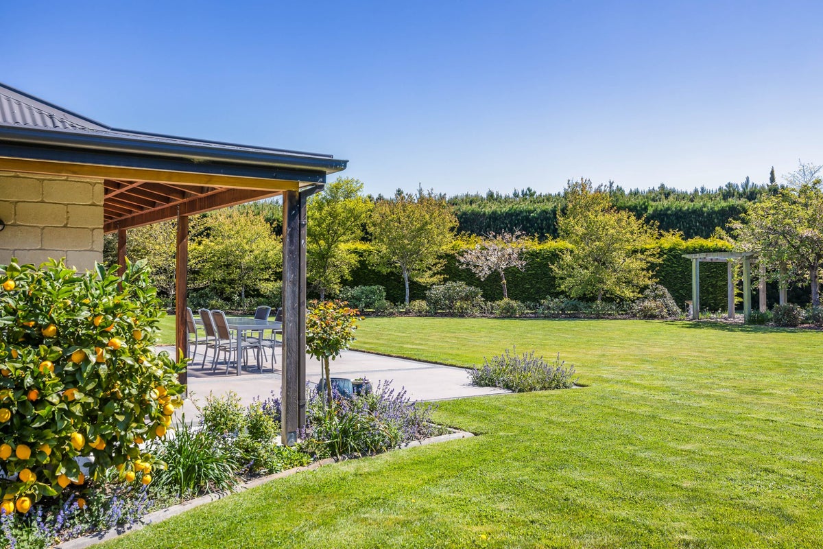 16 Pinewood Close, Swannanoa, Kaiapoi - Carousel 33