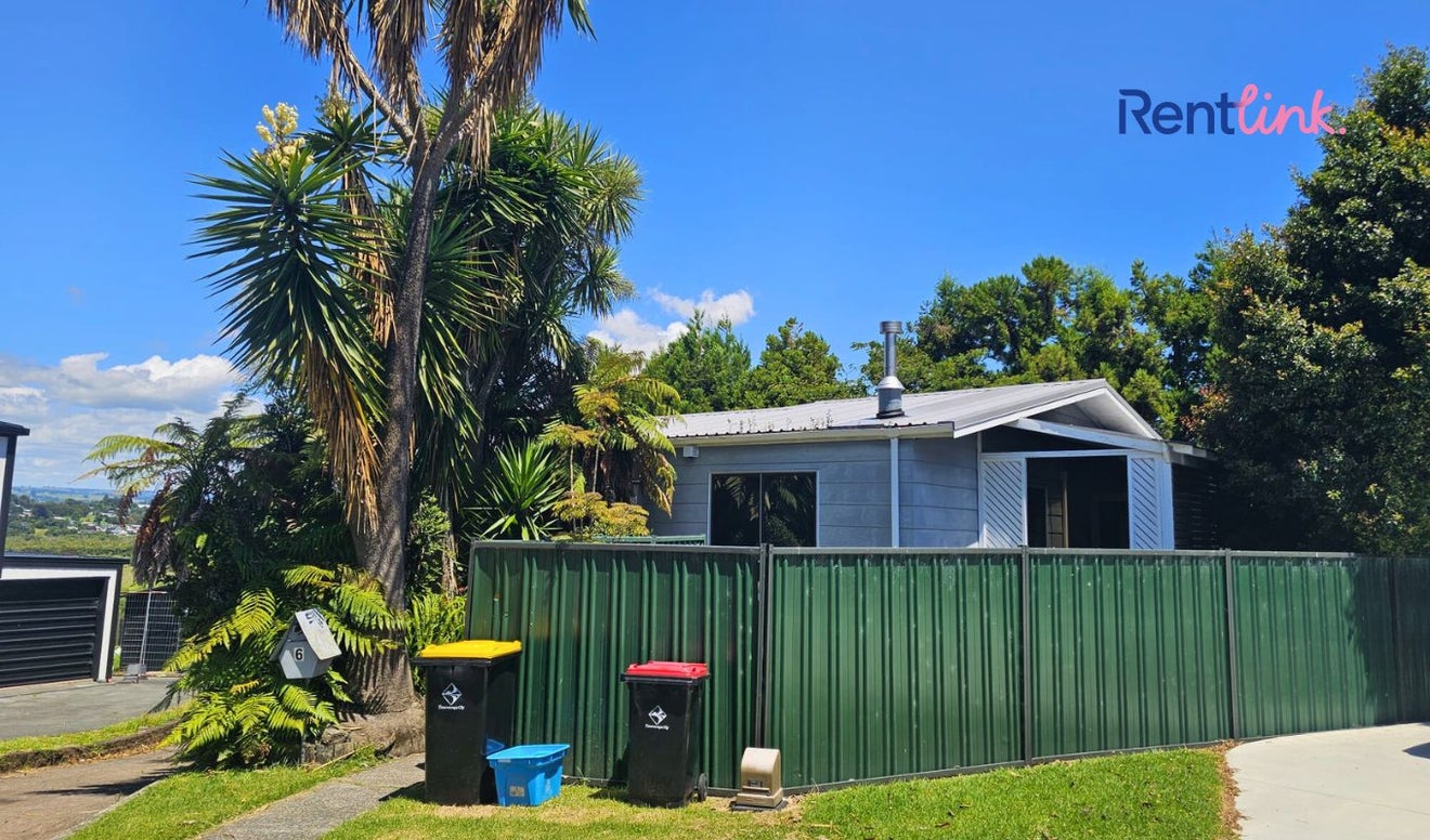 6 Ely Place, Bethlehem, Tauranga - Carousel 2
