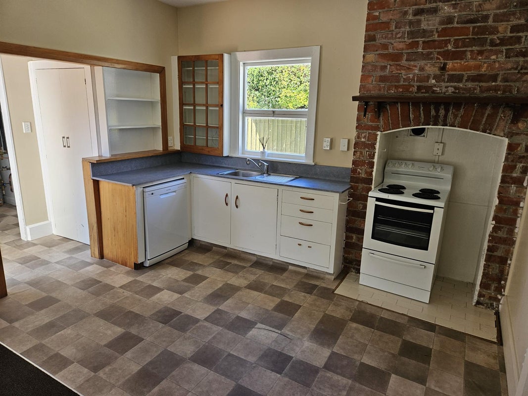 21 Tennyson Street, Sydenham, Christchurch - Carousel 2