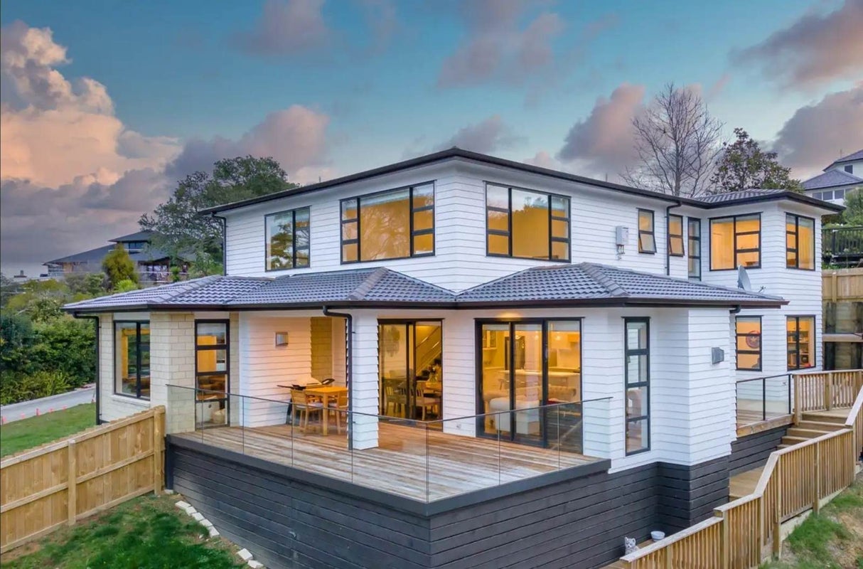 51 Bleakhouse Road, Howick, Auckland - Carousel 2