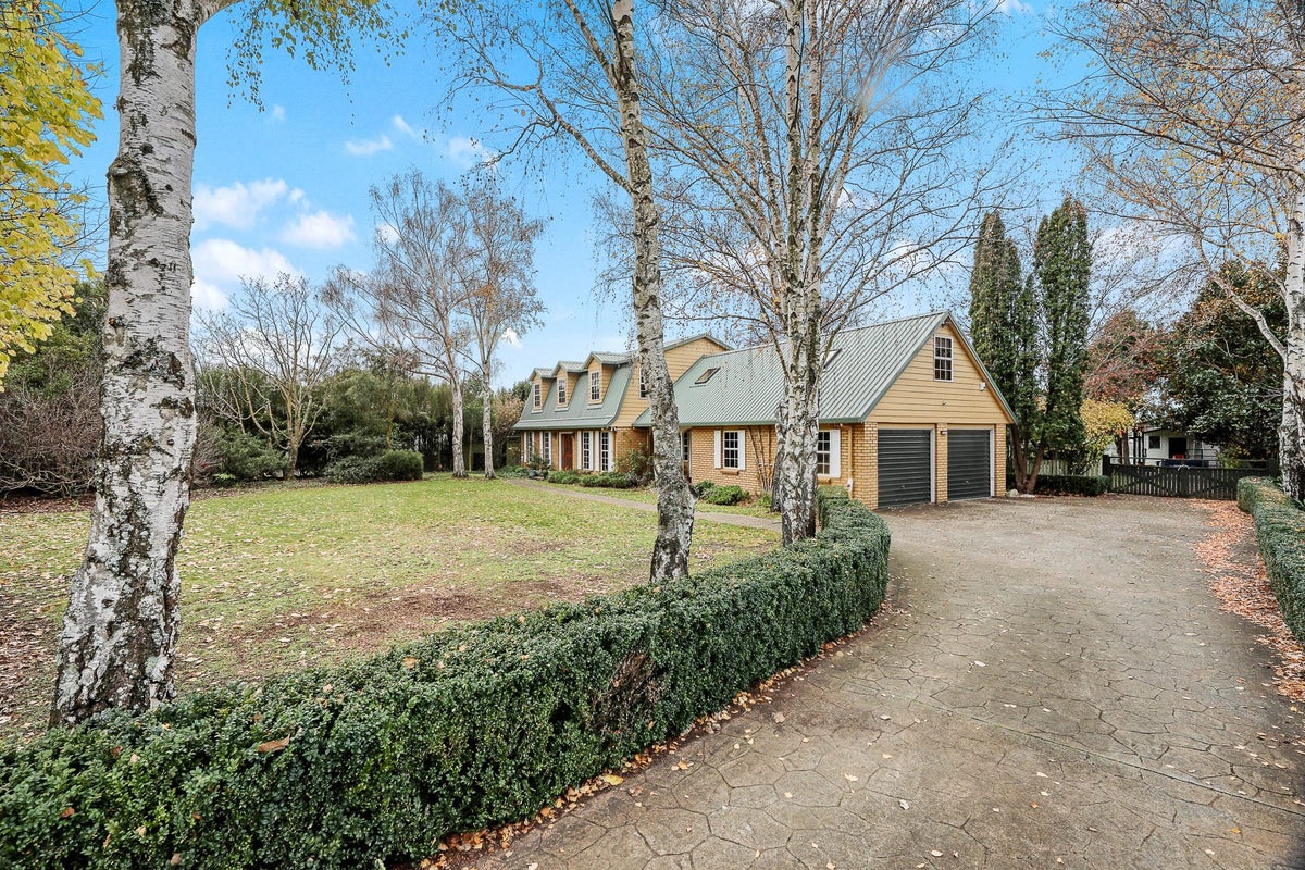 5 Glenhill Drive, Blenheim, Blenheim, Marlborough - Carousel 2