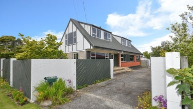 262 Highcliff Road, Shiel Hill, Dunedin - Carousel 1