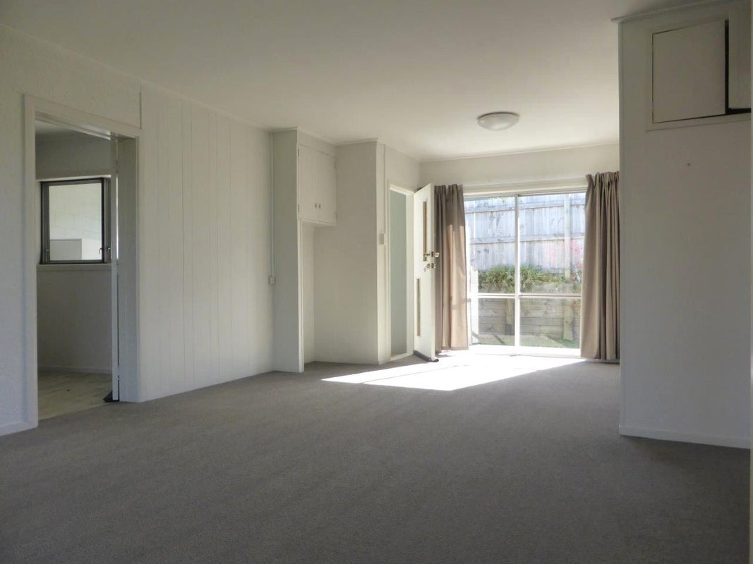98 Ridge Street, Otumoetai, Tauranga - Carousel 2