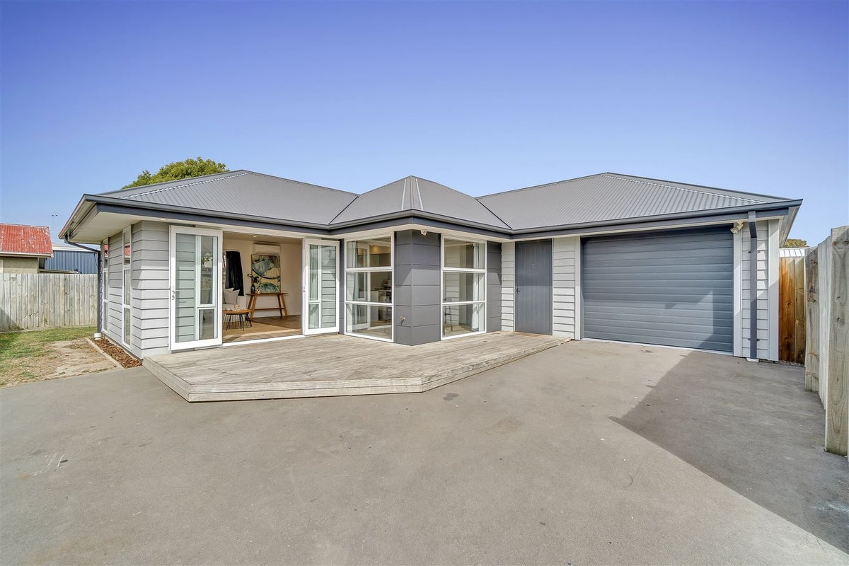 39 Hopkins Street, Woolston, Christchurch - Carousel 1