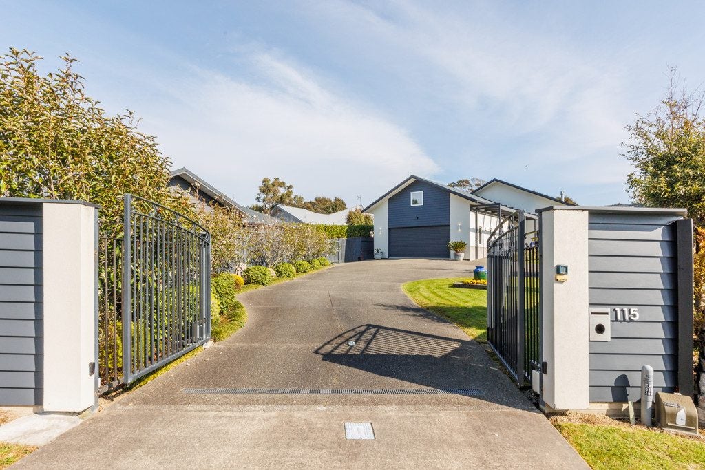 115 Atawhai Road, Fitzherbert, Palmerston North - Carousel 20