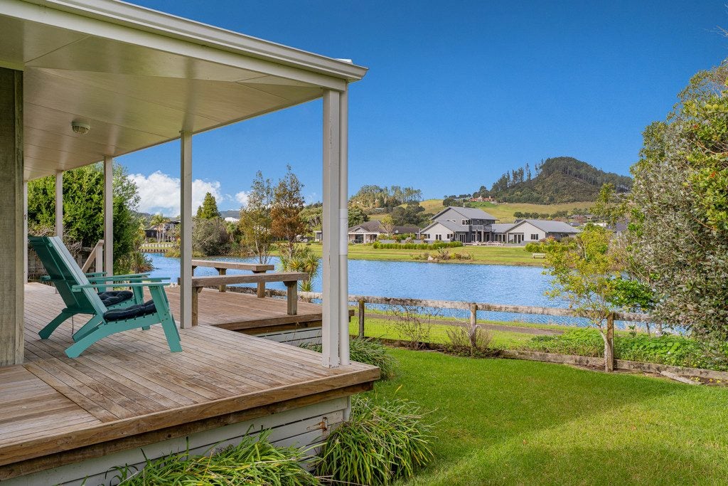 20 Martin Place, Cooks Beach, Whitianga - Carousel 2