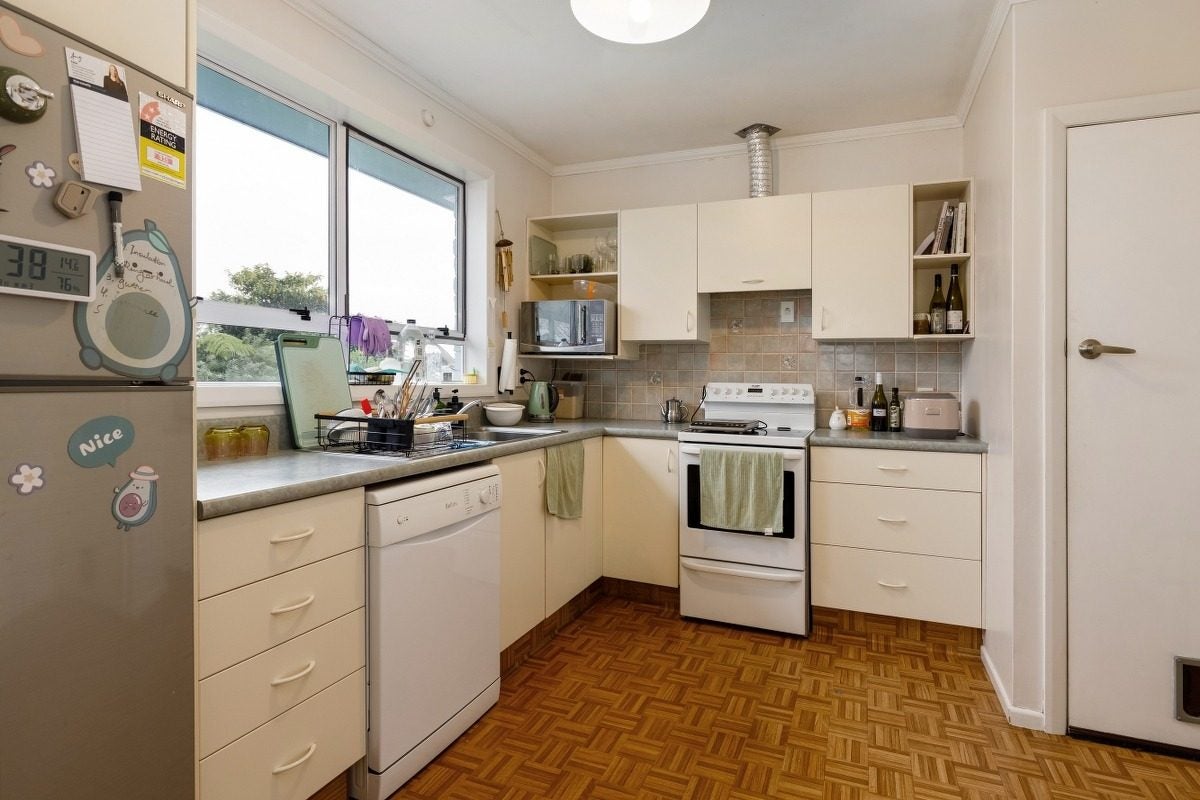 21 Newbourne Crescent, Redwoodtown, Blenheim - Carousel 2