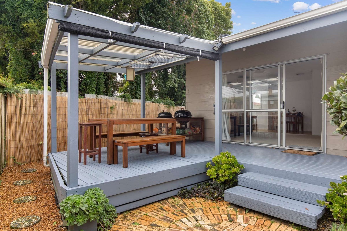 118 Old Farm Road, Hamilton East, Hamilton - Carousel 2