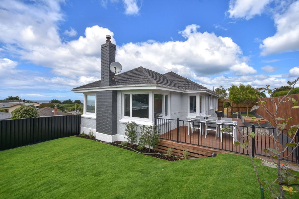 165A Tomahawk Road, Andersons Bay, Dunedin - Carousel 1
