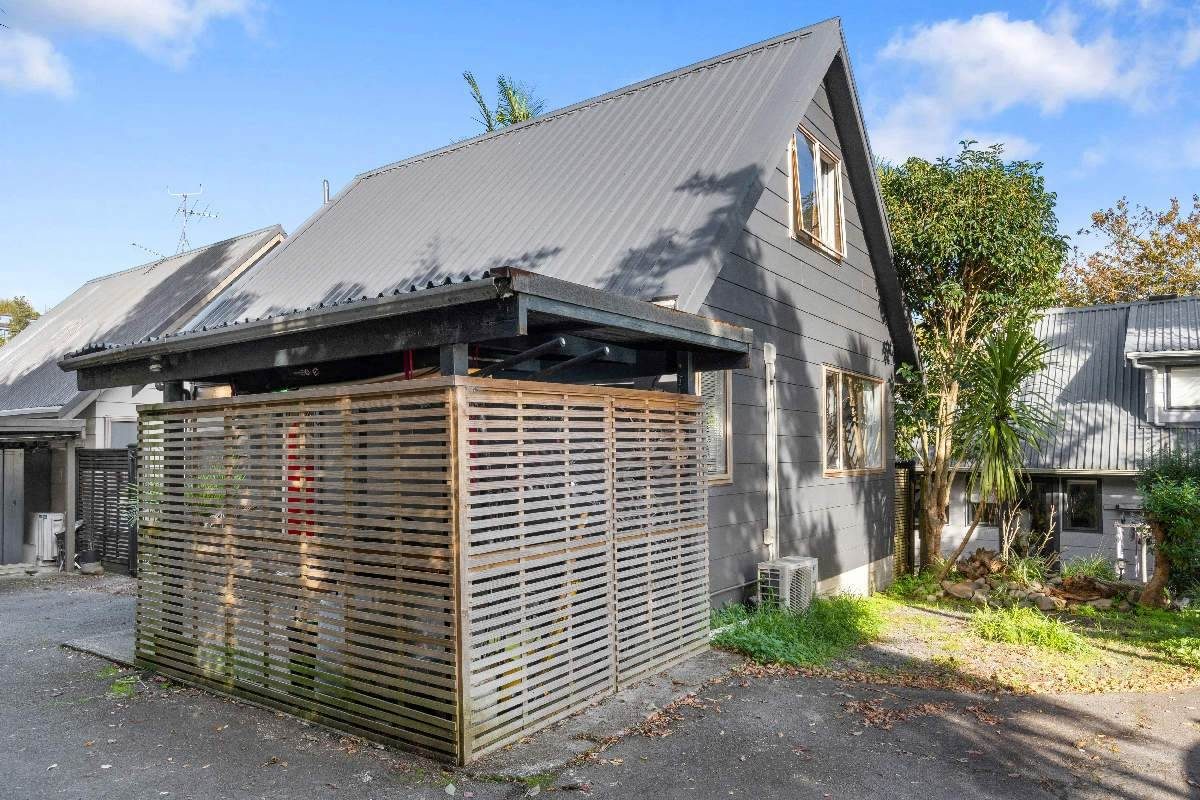 2/143 Balmain Road, Birkenhead, Auckland - Carousel 13