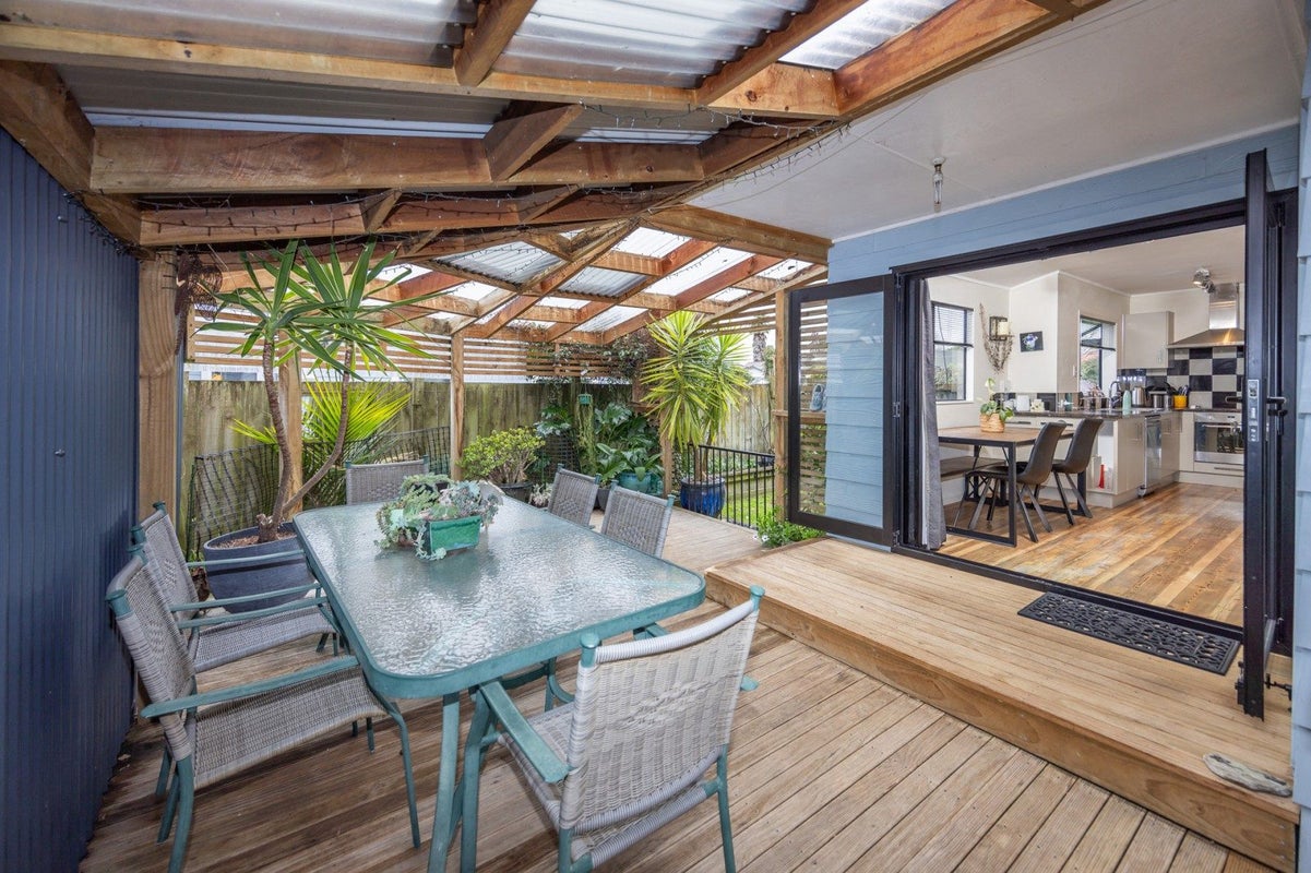 22C Ellicott Road, Nawton, Hamilton - Carousel 1