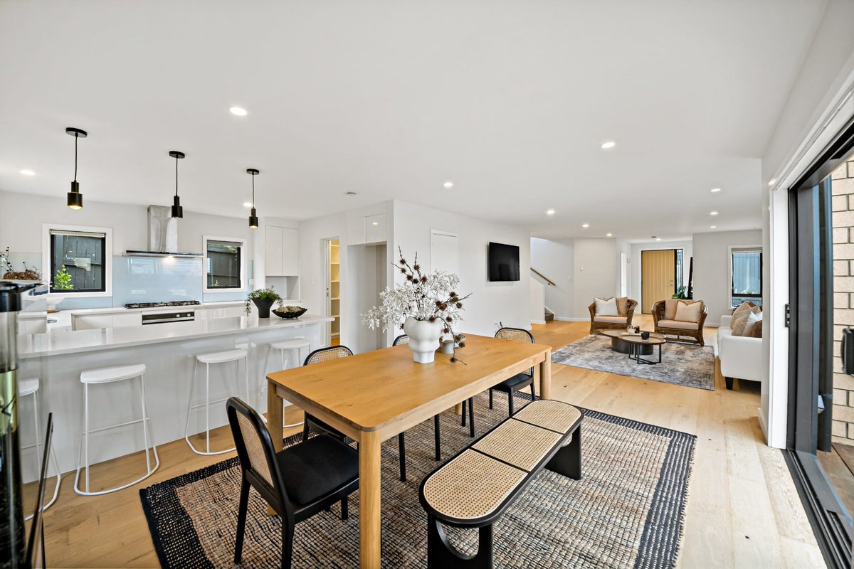 3 Christie Street, Mount Roskill, Auckland - Carousel 2