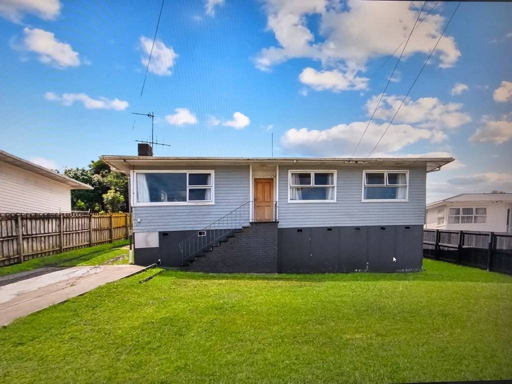 8 Birch Place, Otara, Auckland - Carousel 1