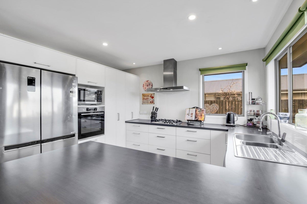 68 Rowan Avenue, Aranui, Christchurch - Carousel 2