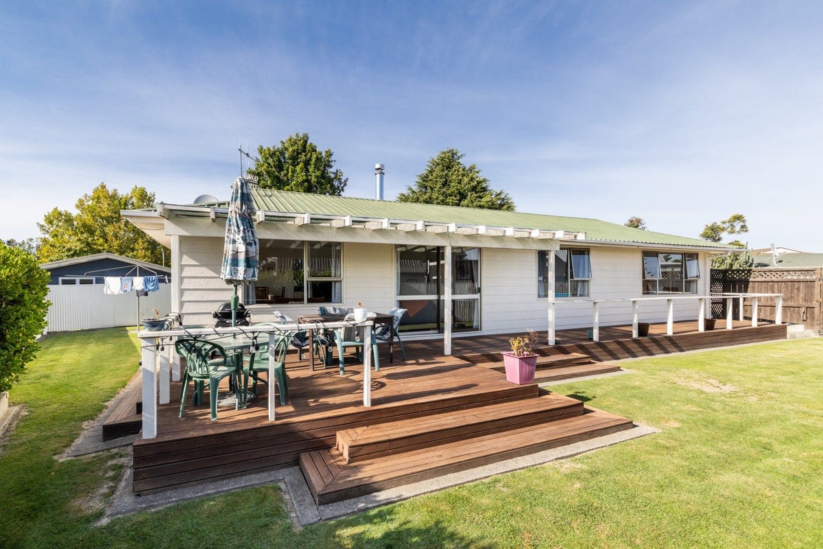 43 Ryan Crescent, Greenmeadows, Napier - Carousel 1