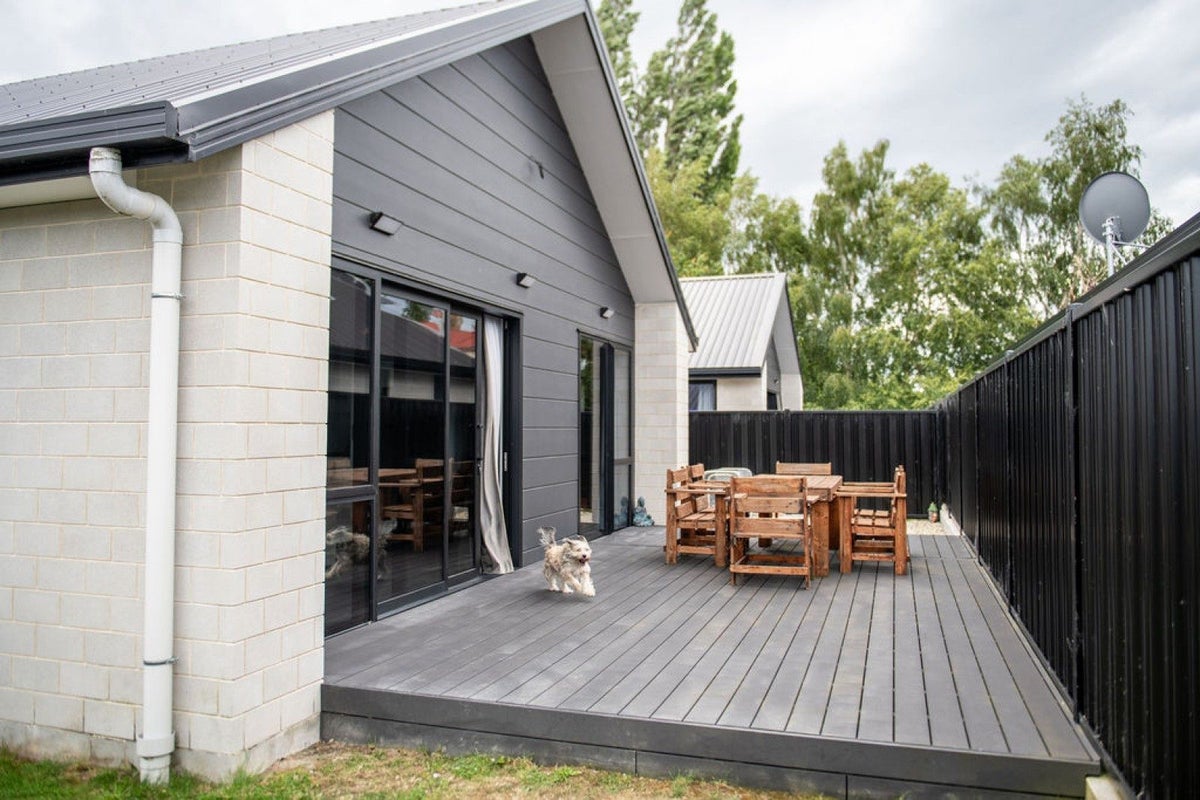 10 Moore Street, Milton - Carousel 12
