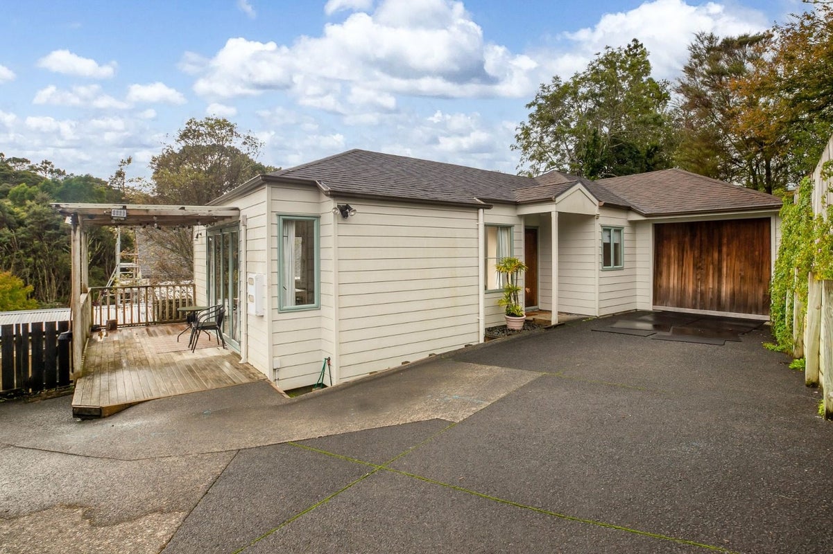 68A Spinella Drive, Bayview, Auckland - Carousel 1