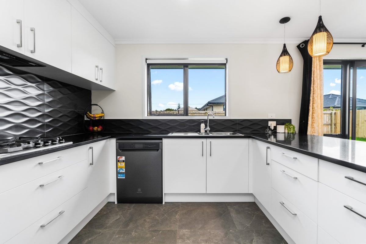 22 Kekewai Place, Tikipunga, Whangarei - Carousel 2
