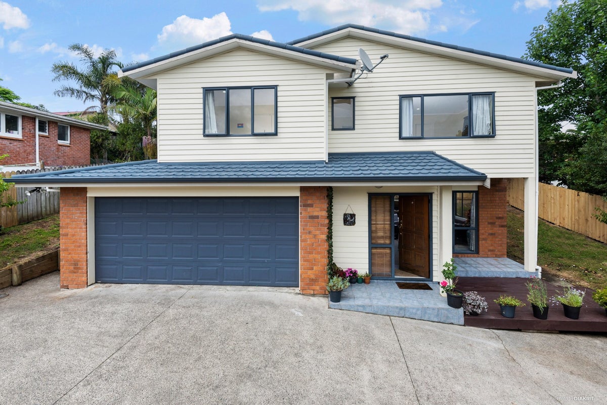 16A McLeod Road, Henderson, Auckland - Carousel 1