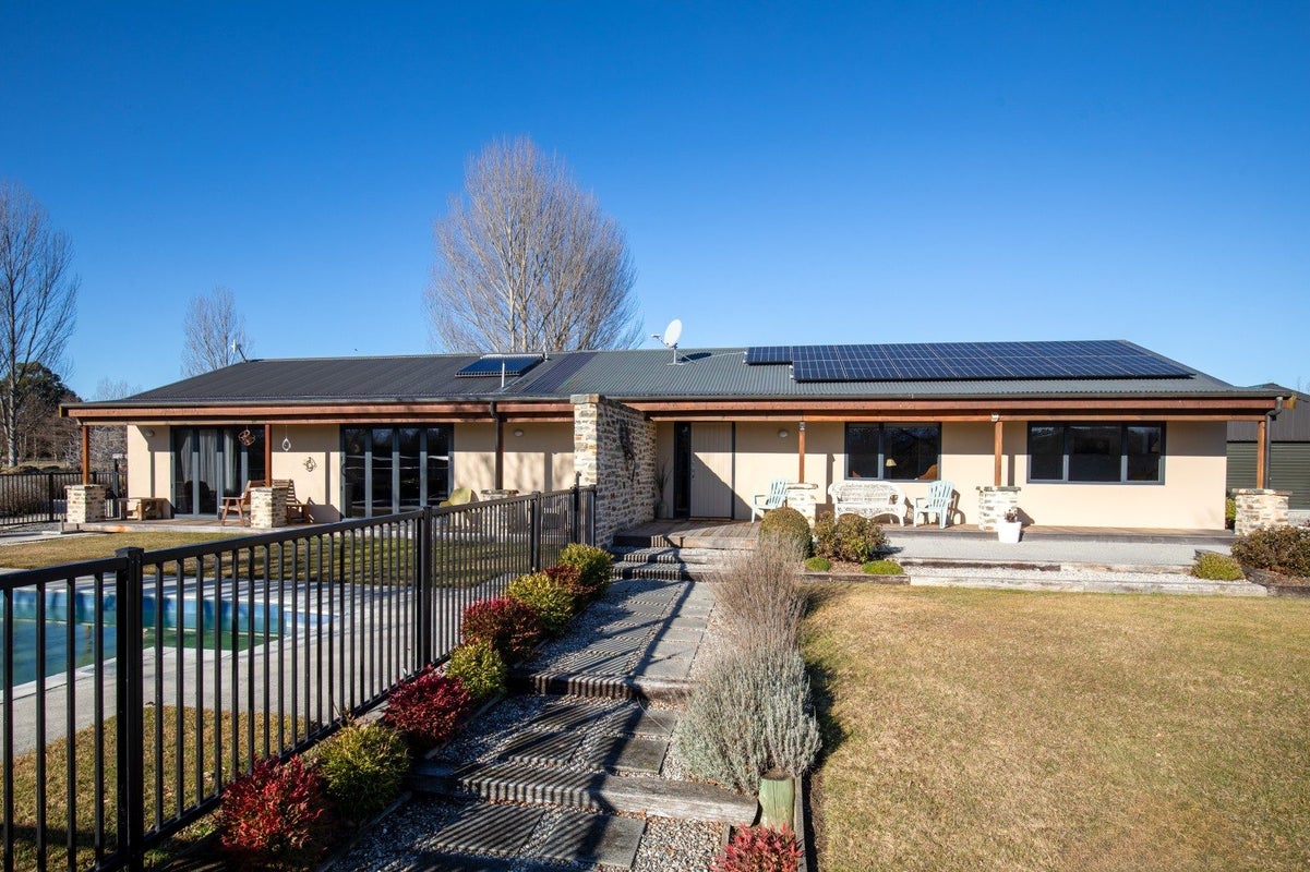 28 Clare Road, Galloway, Alexandra - Carousel 2