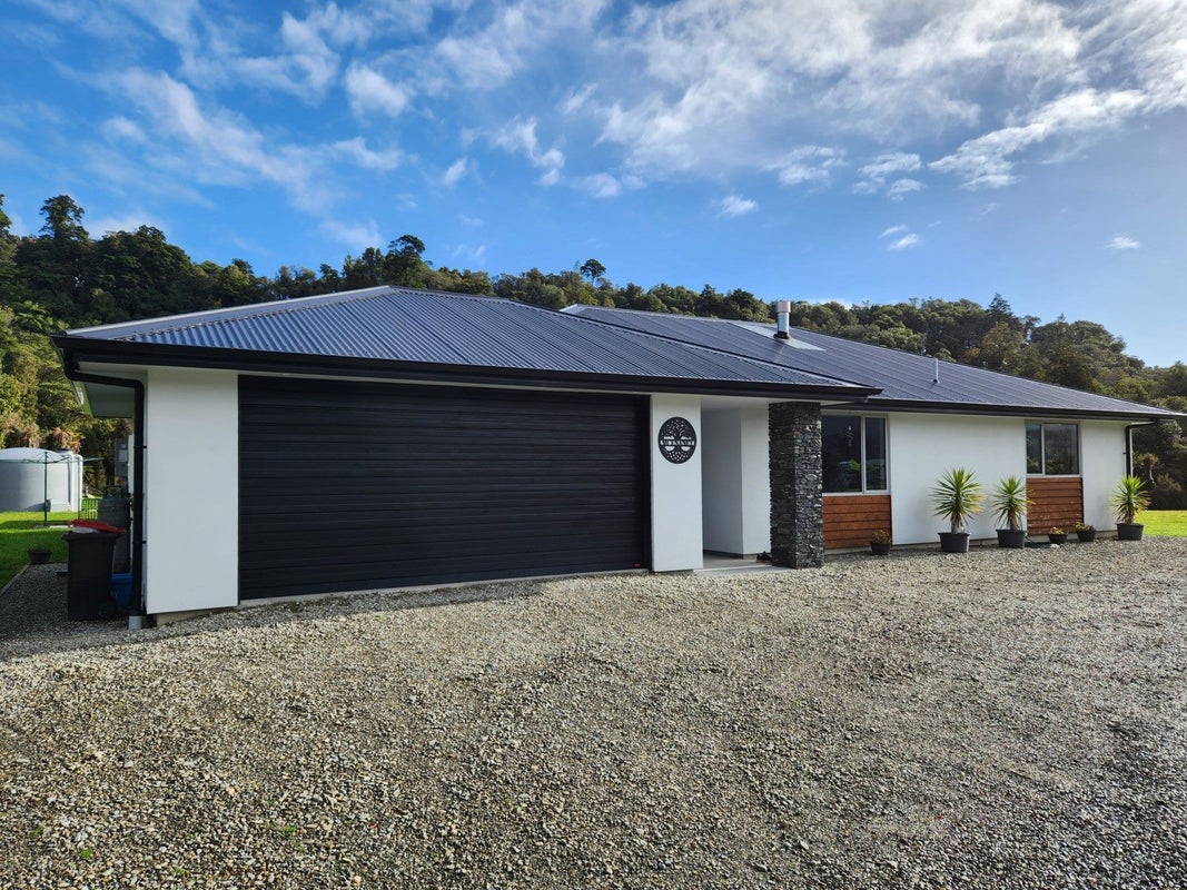 303C Marsden Road, Kaiata, Greymouth - Carousel 1
