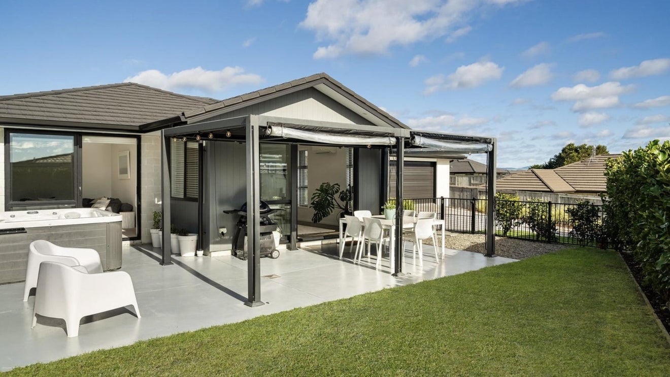 26 Pinkerton Place, Ohauiti, Tauranga - Carousel 1