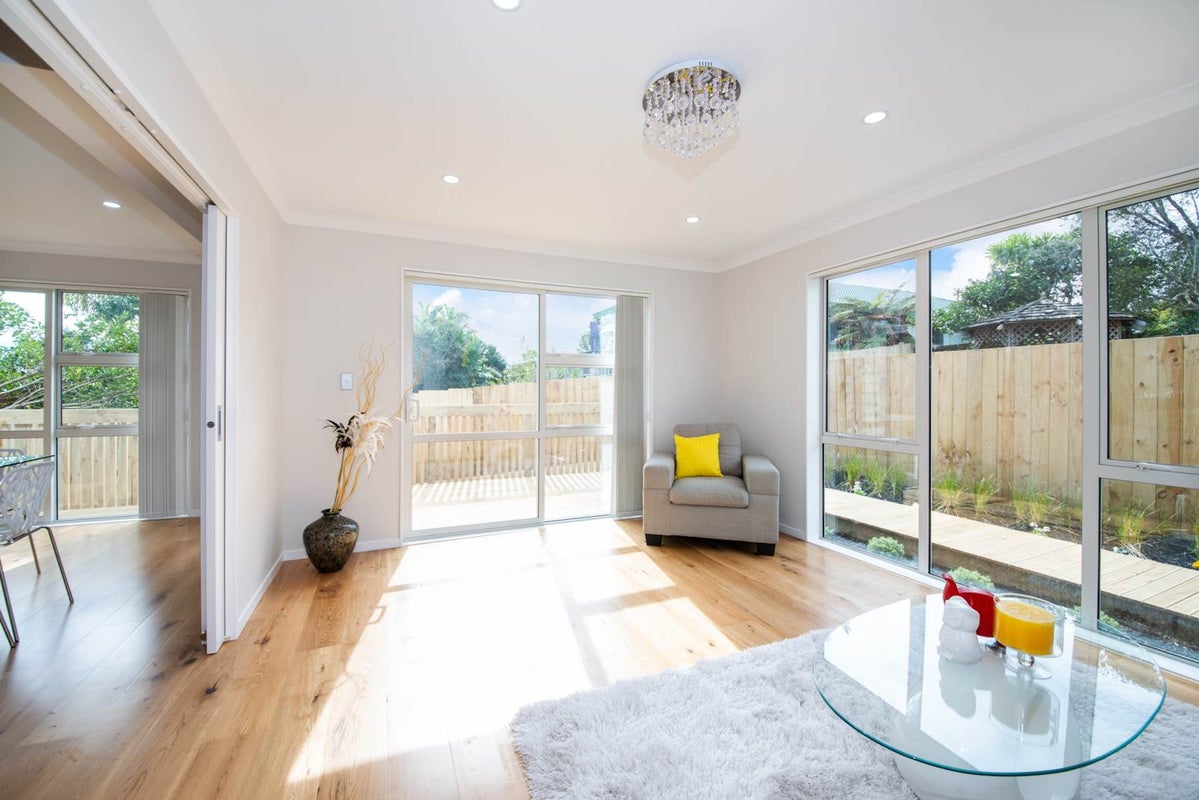 30A Koromiko Street, New Lynn, Auckland - Carousel 2