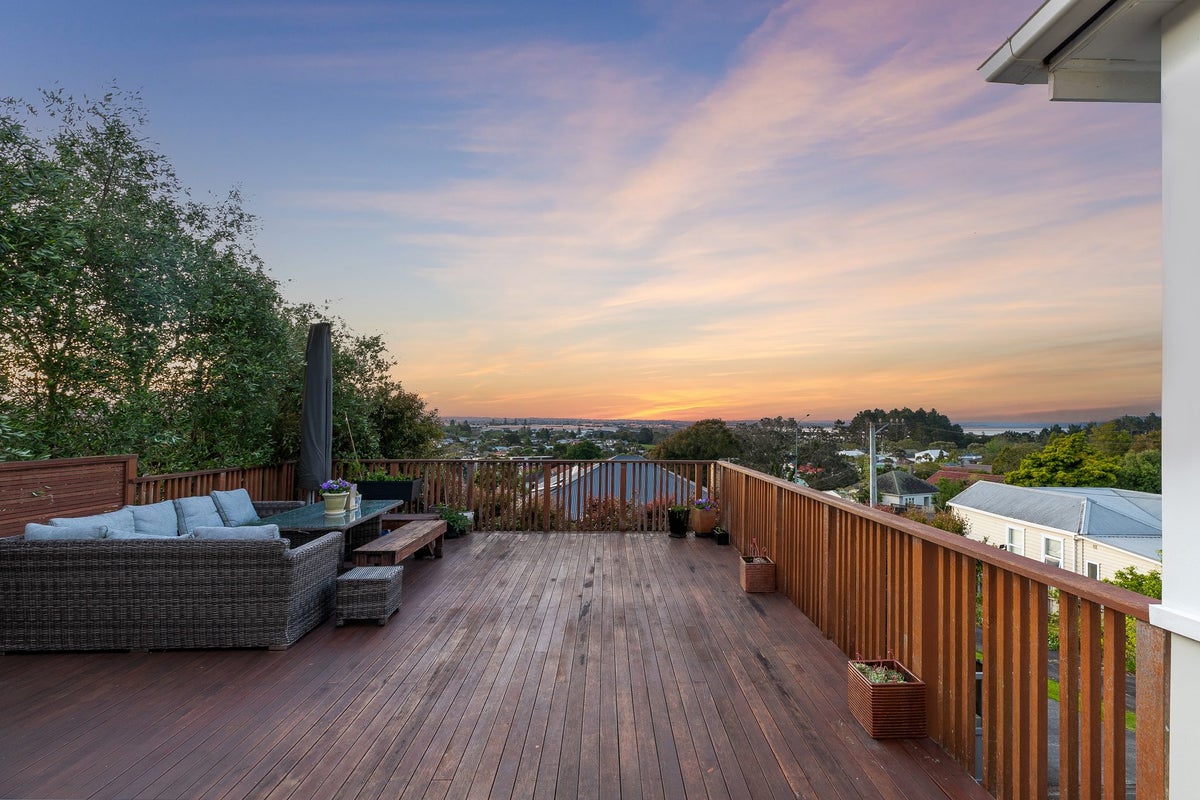 1730A Great North Road, Avondale, Auckland - Carousel 1