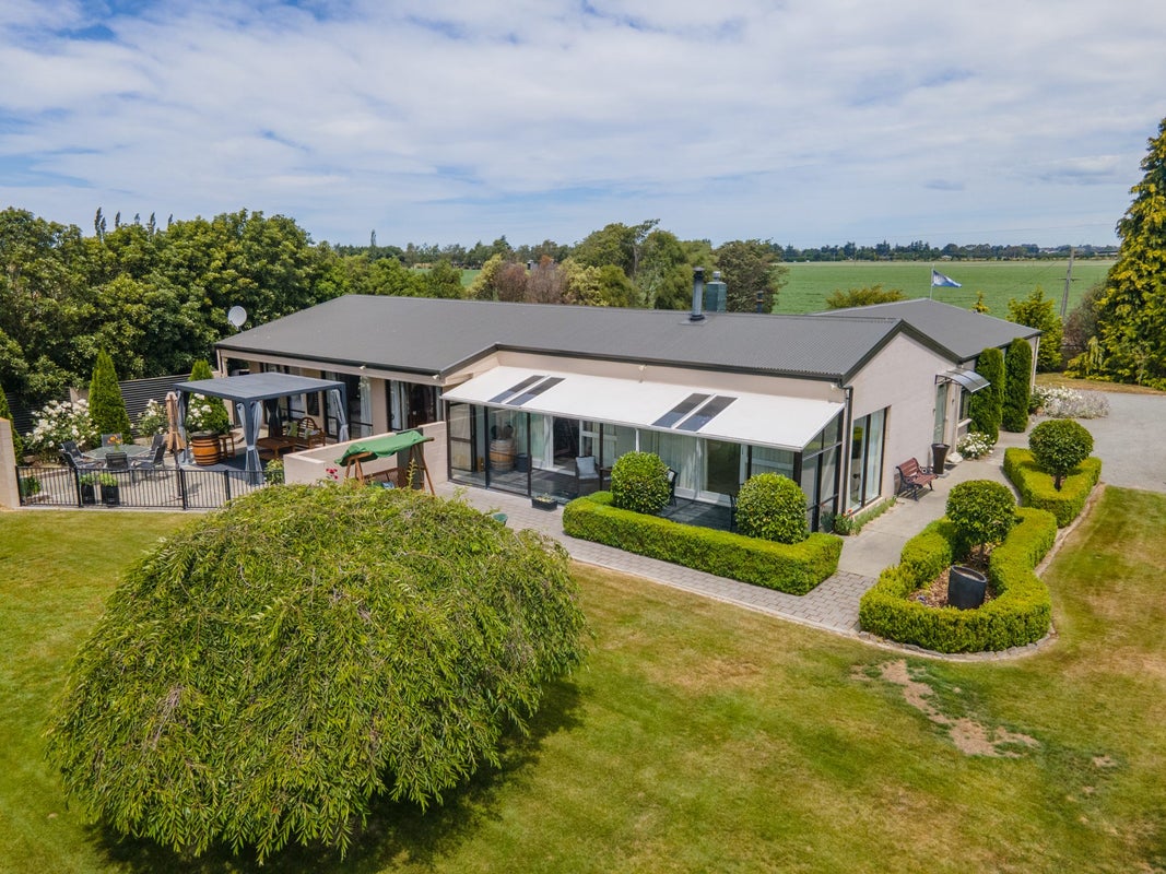 231 Divan Road, Levels, Timaru - Carousel 1