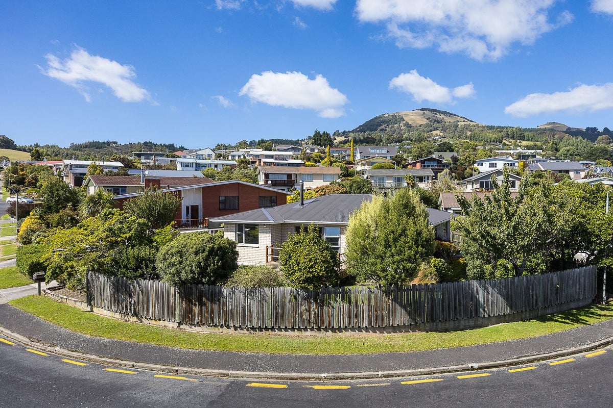 22 Kinmont Crescent, Kinmont Park, Mosgiel - Carousel 22