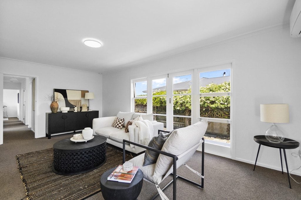 2 Patricia Avenue, Hamilton East, Hamilton - Carousel 2