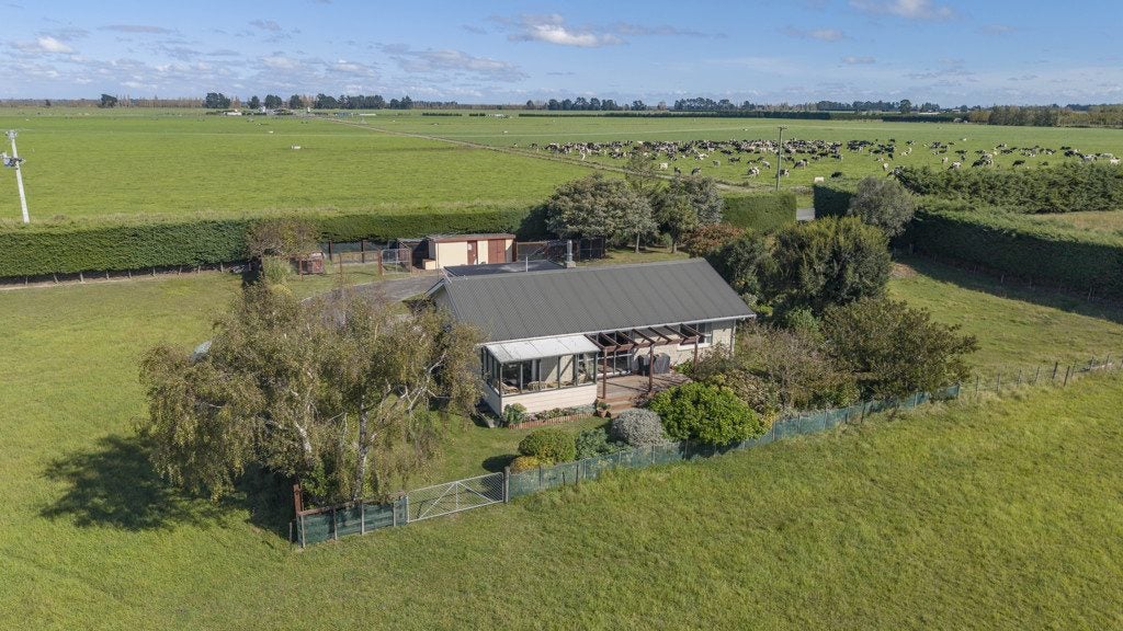 520 North Eyre Road, Swannanoa, Rangiora - Carousel 2