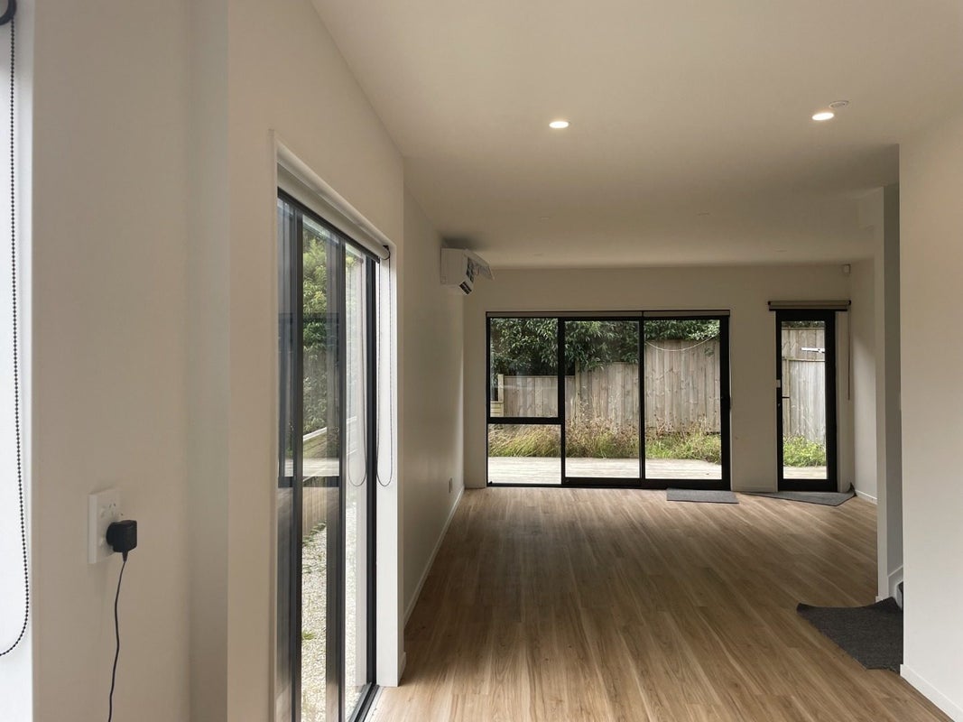 6 Korokio Lane, Henderson, Auckland - Carousel 2