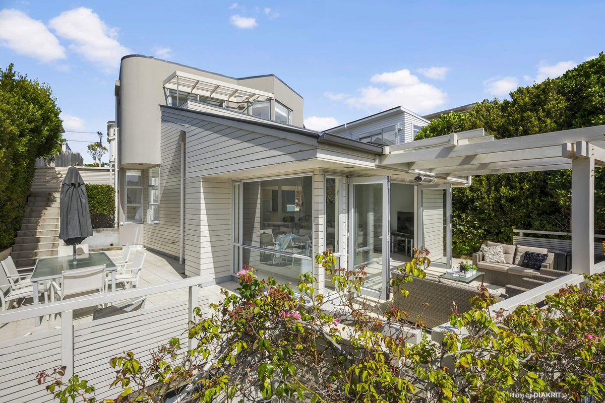 44A Overtoun Terrace, Hataitai, Wellington - Carousel 15