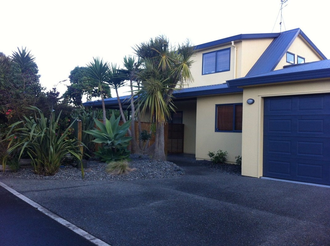 21 Arabian Drive, Papamoa Beach, Papamoa - Carousel 1