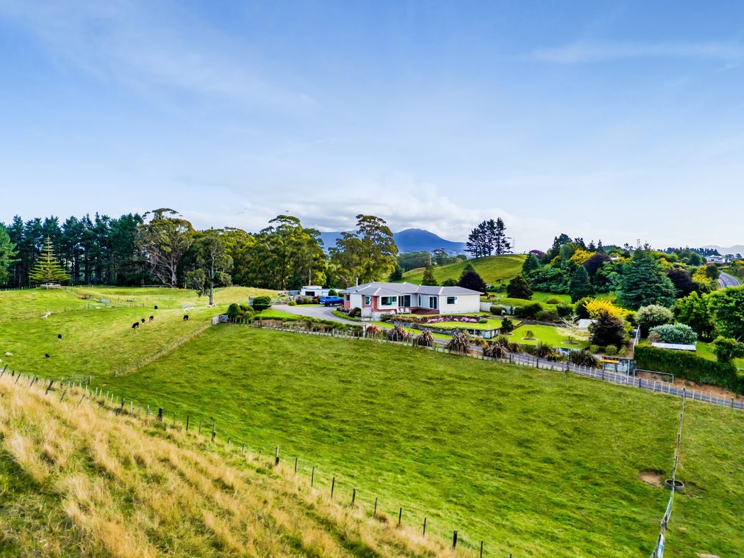 563 Mangorei Road, Mangorei, New Plymouth - Carousel 1