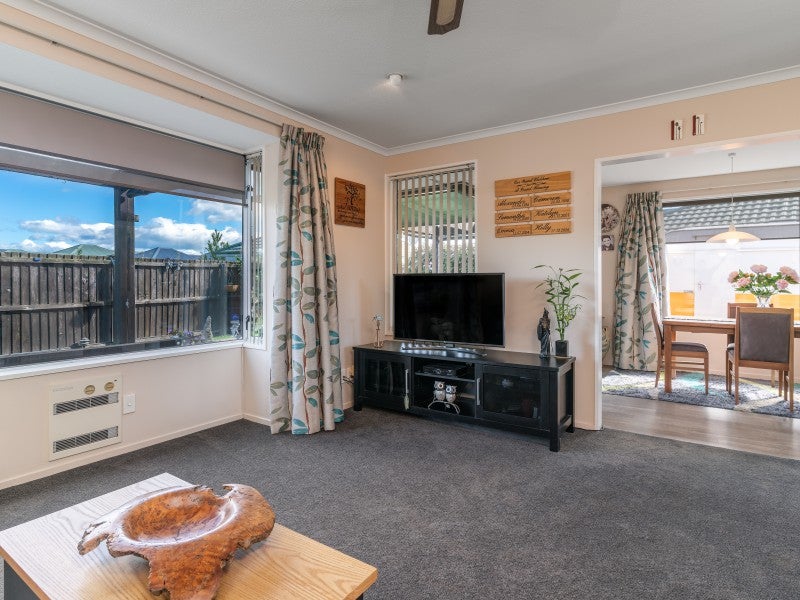 2/44 Bella Rosa Drive, Hei Hei, Christchurch - Carousel 2