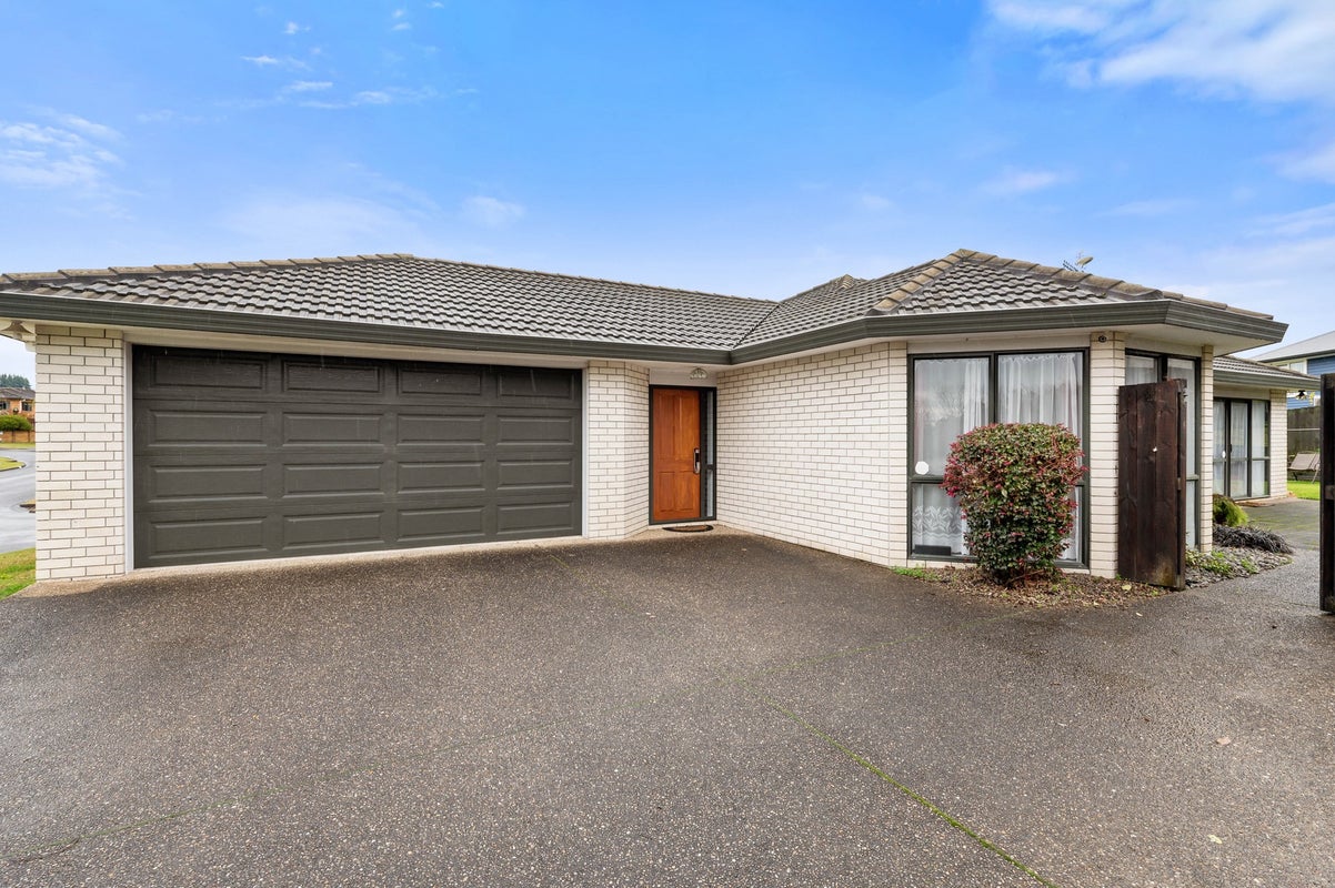 56 Hodgkins Street, Pukehangi, Rotorua - Carousel 1
