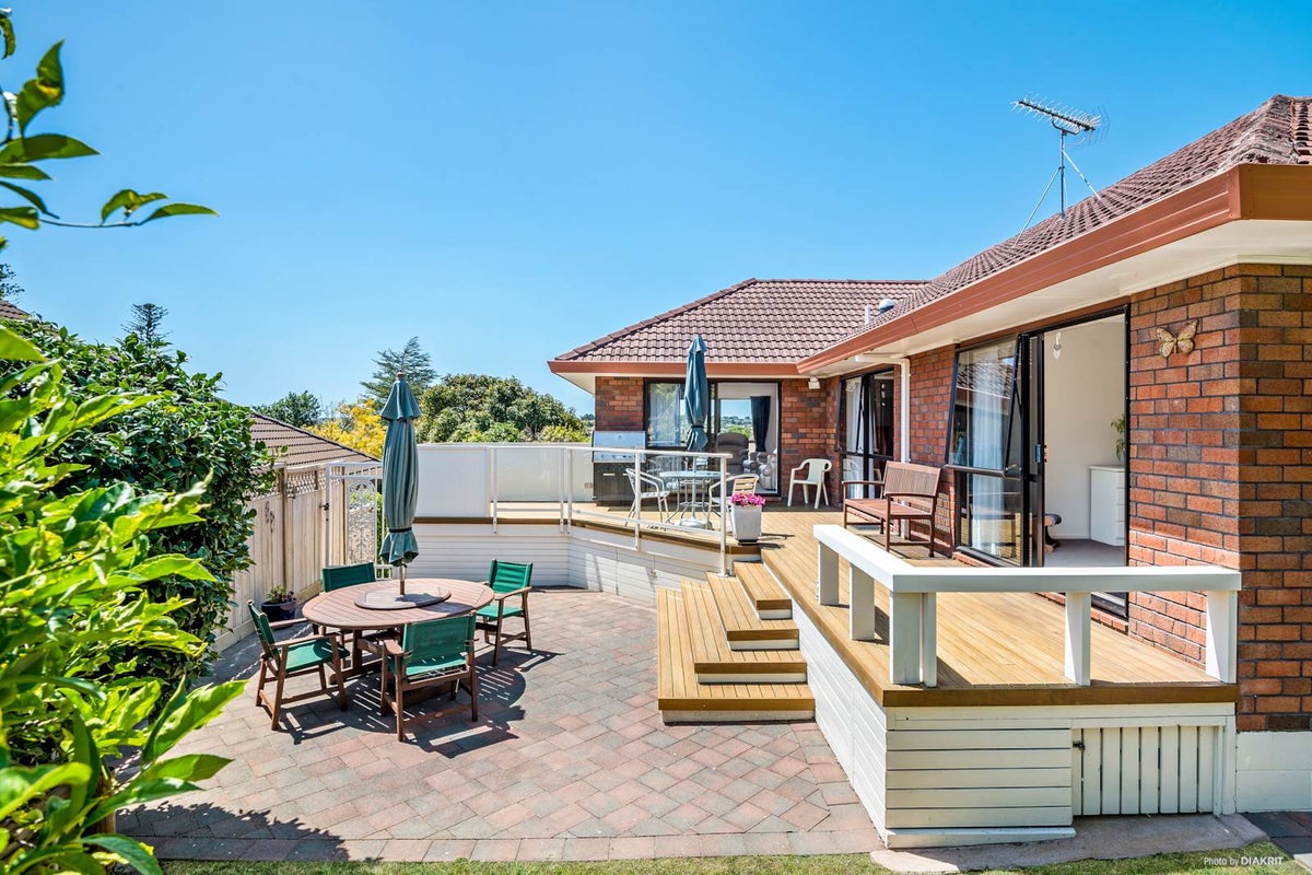 20 Orangewood Drive, Northpark, Auckland - Carousel 3