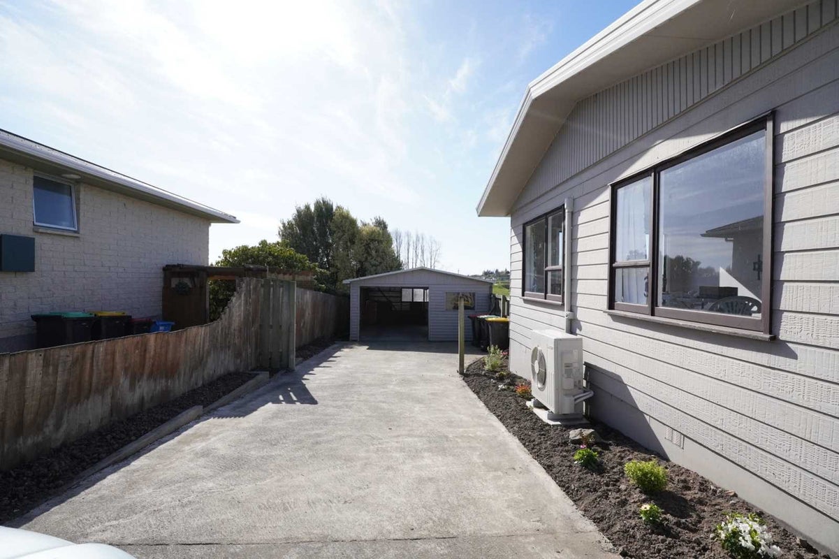 11 Dampier Street, Oceanview, Timaru - Carousel 2
