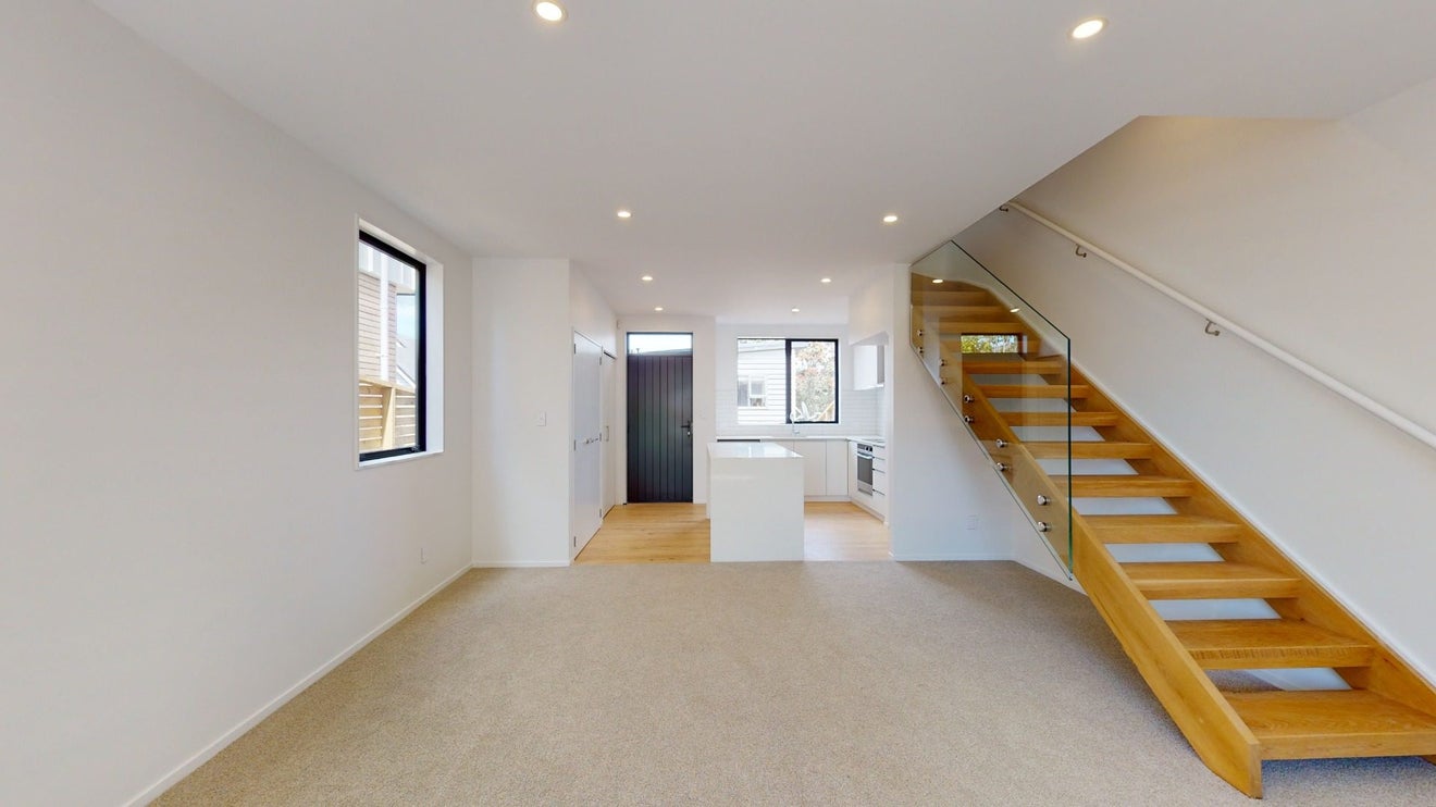 12/13 Fancourt Street, Karori, Wellington - Carousel 2