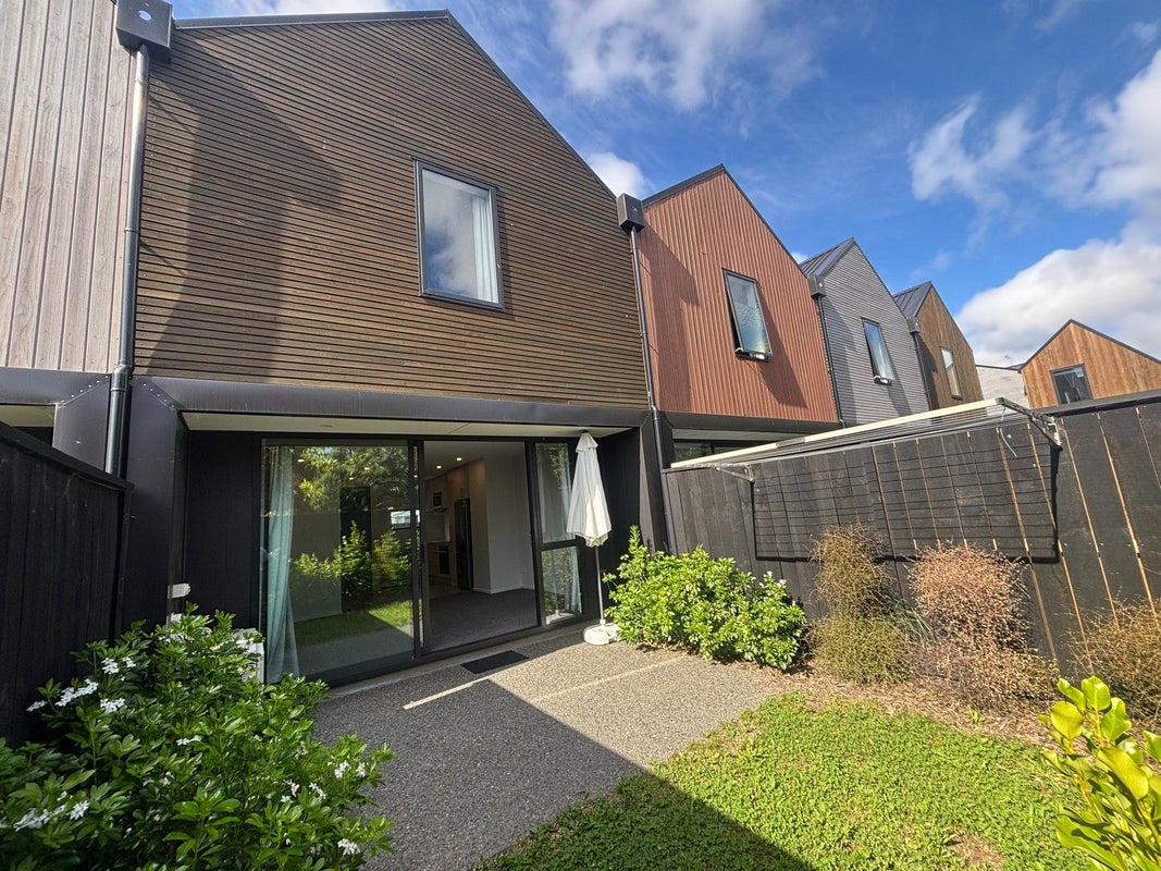 10/6 Trent Street, Linwood, Christchurch - Carousel 1