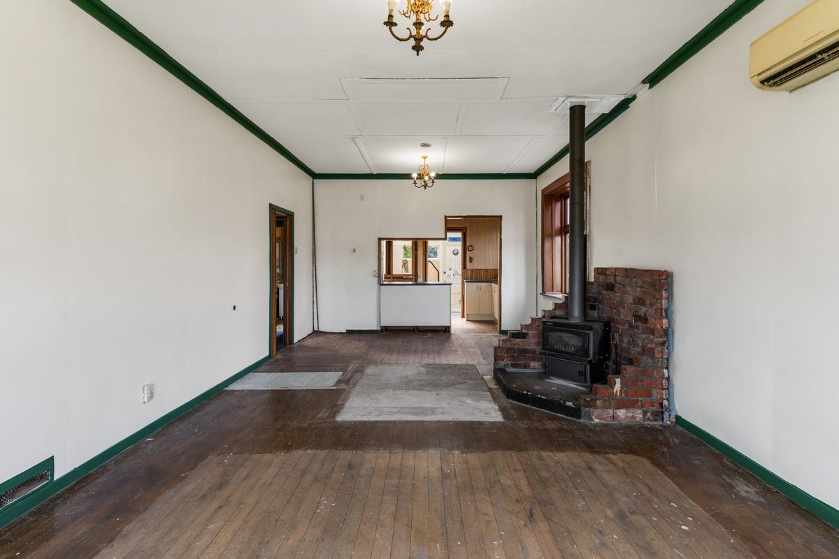 46 Stevenson Avenue, Sawyers Bay, Port Chalmers - Carousel 2