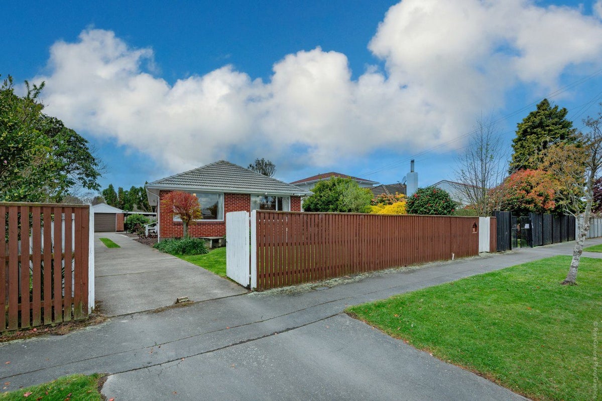 8 Cranbrook Avenue, Burnside, Christchurch - Carousel 26